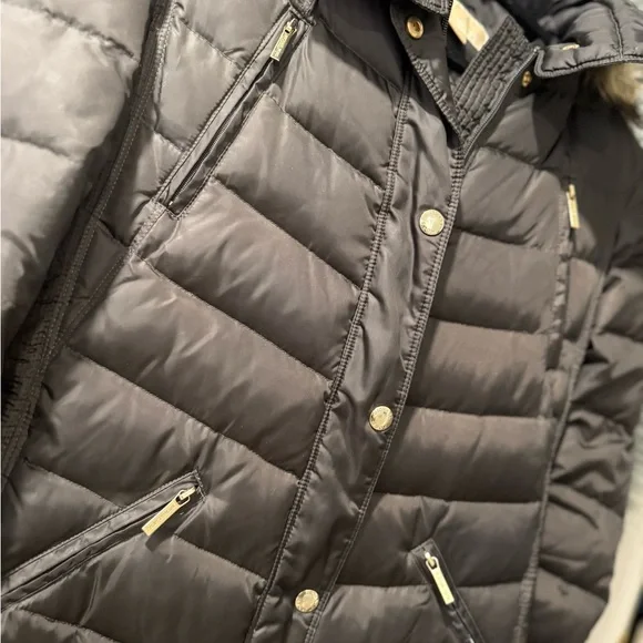 Michael Kors Hooded Puffer Coat - Size Small | Color: Olive Green - Picture 6 of 14